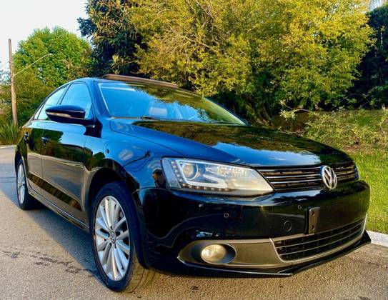 VOLKSWAGEN JETTA 2.0 TSI HIGHLINE 211CV GASOLINA 4P TIPTRONIC